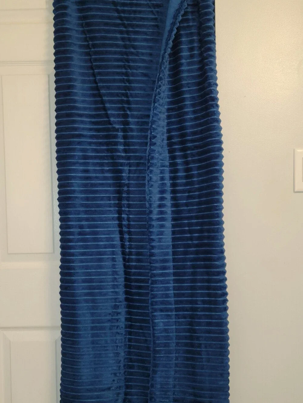 Blue Ribbed Velvet Throw